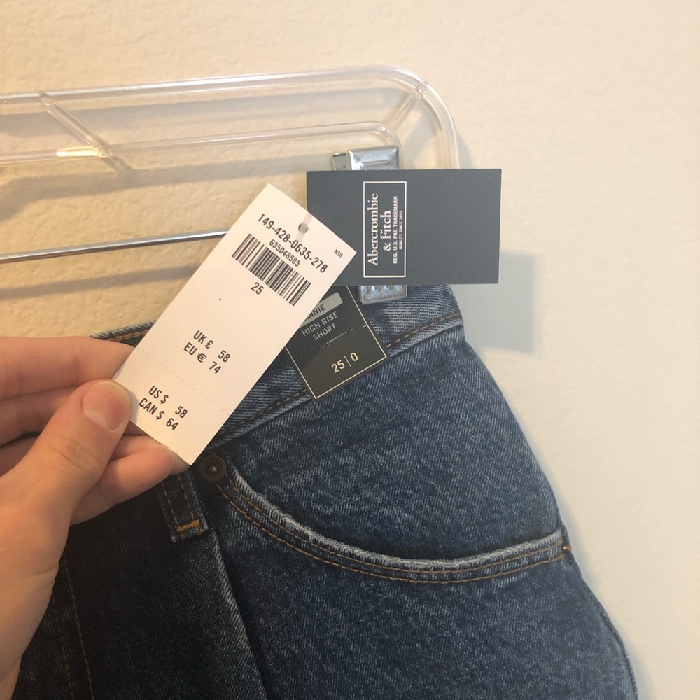 NWT Denim Shorts - Picture 5 of 5
